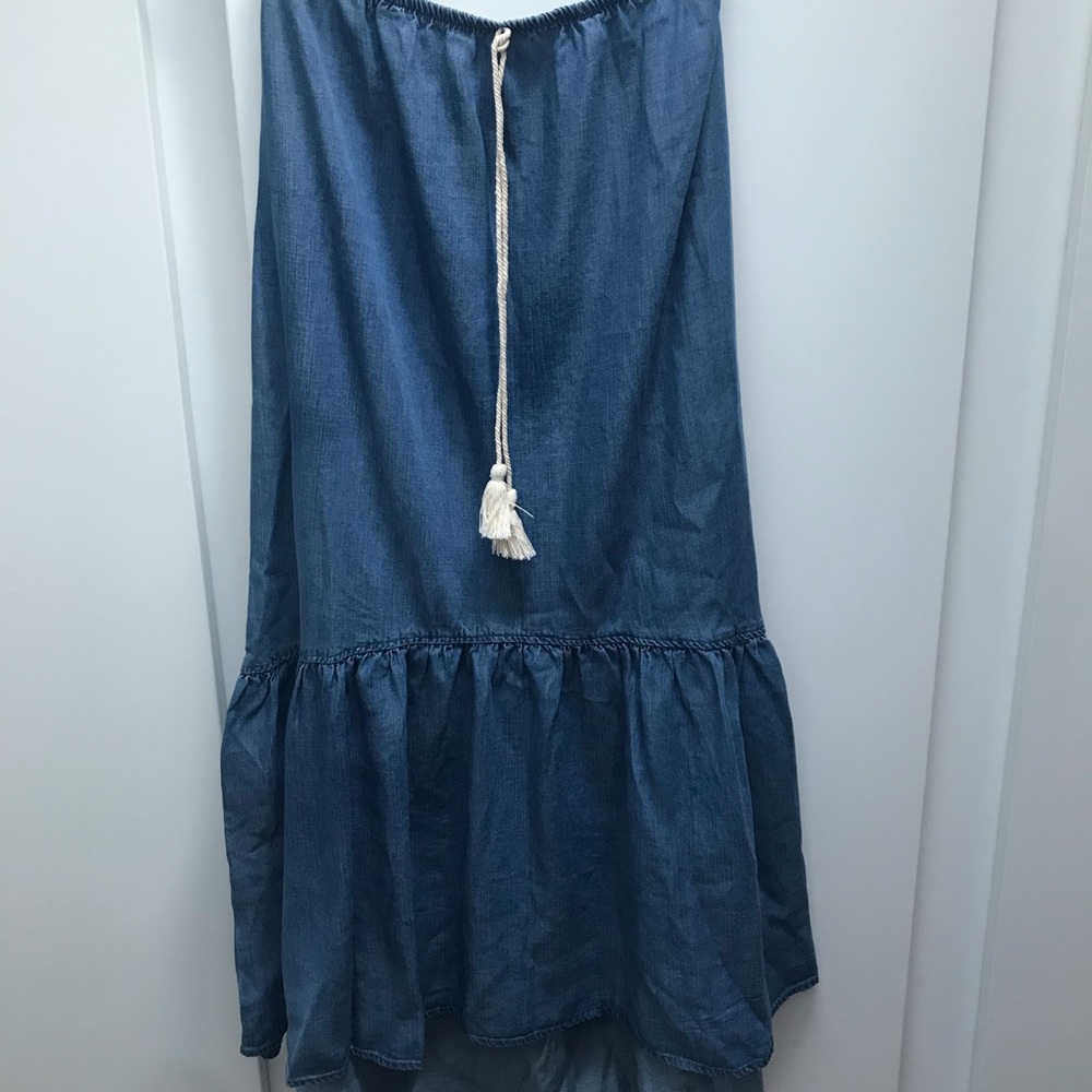 NEVER WORN Chambray skirt